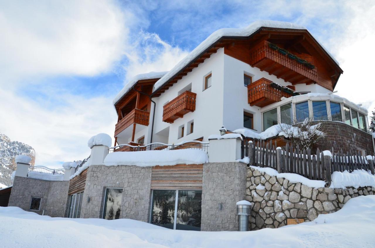 Hotel Chalet Dlaces Selva di Val Gardena Exterior photo