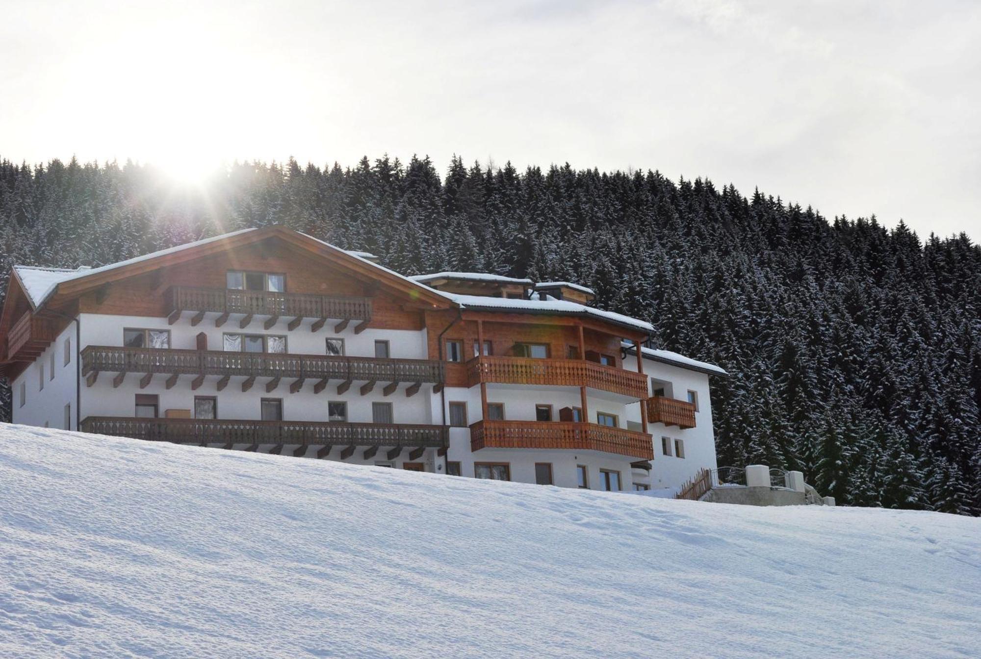 Hotel Chalet Dlaces Selva di Val Gardena Exterior photo